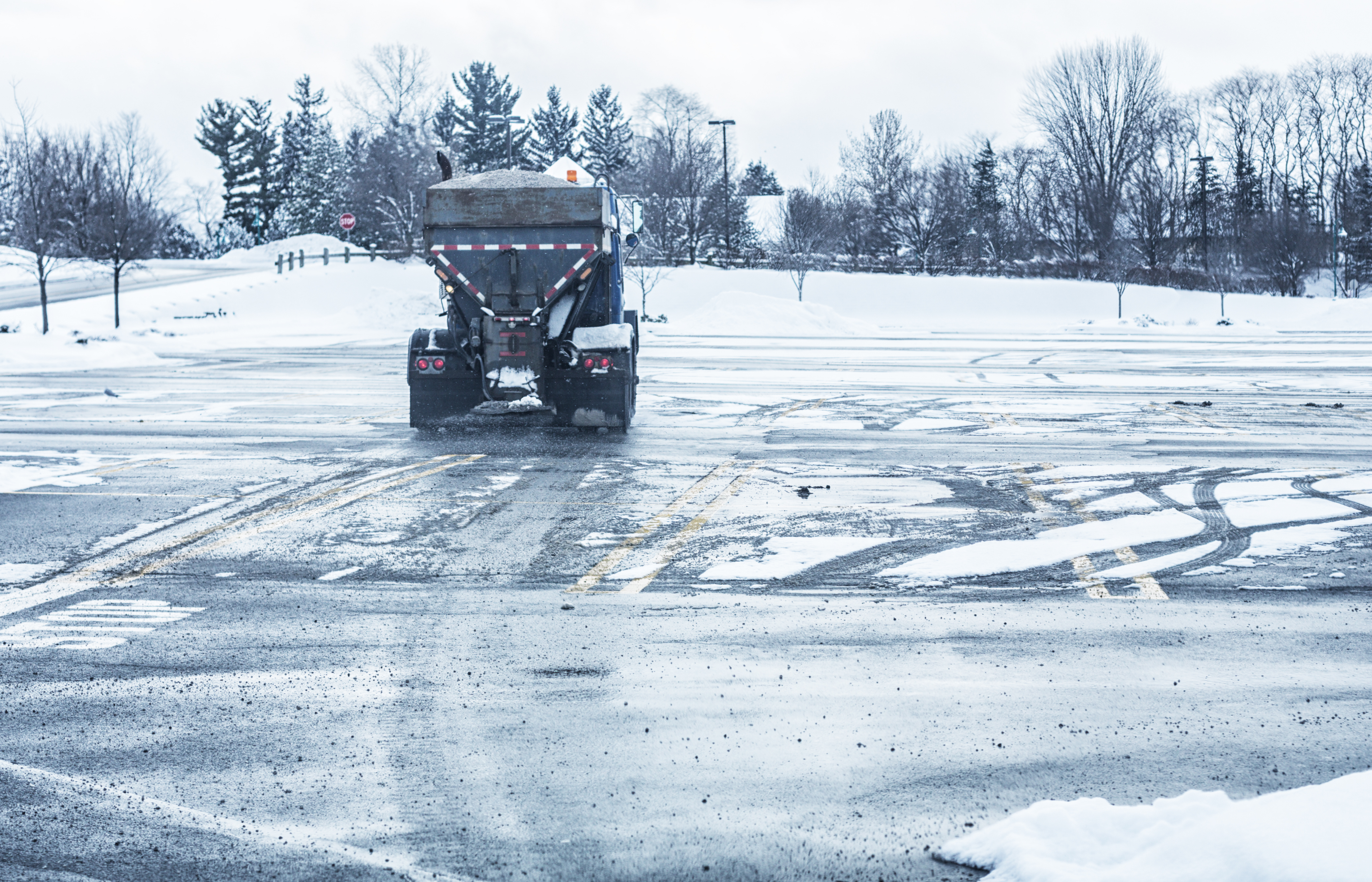 Deicing and salting a chicago parking lot